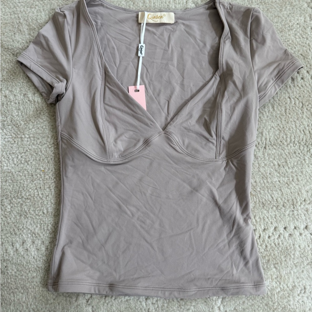 NWT QINSEN V Neck Short Sleeve T Shirt